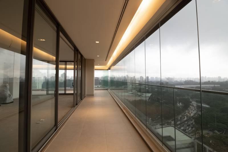 Irresistível - Apartamento Alto Padrão, melhor vista de São Paulo, visão panorâmica para o Parque do Ibirapuera, 4 suítes reversível e 5 vagas. - FábioCangianellimóveis