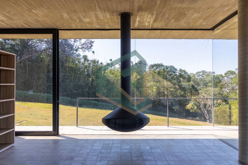 Casa da Moenda situada no ponto alto do bairro de mesmo nome, em Joanópolis, destino turístico na Serra da Mantiqueira com vista para o Gigante. - FábioCangianellimóveis