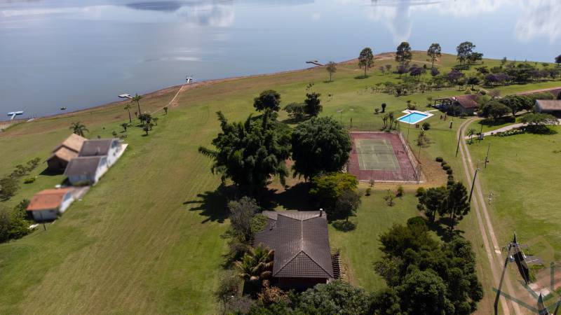  - Meu sonho é?  água, represa e campo - o único imóvel no lugar mais lindo da represa, ainda pode ser dá tua família, não perca.