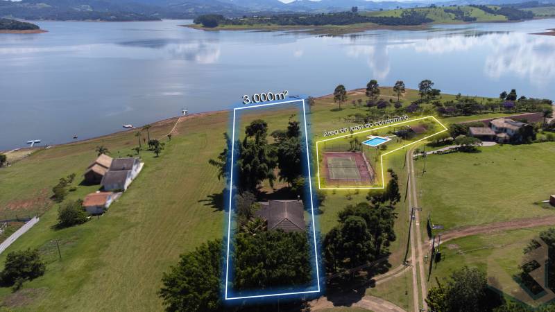 Meu sonho é?  água, represa e campo - o único imóvel no lugar mais lindo da represa, ainda pode ser dá tua família, não perca.