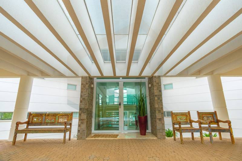  - Linda mansão na beira de represa na região Bragantina, nos melhores condomínios da região, com vista, topografia e localização privilegiada.