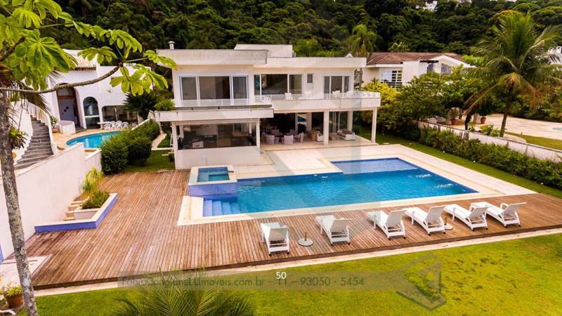  - Mansão de frente para o mar, linda casa de 800m² pé na areia em Ubatuba.