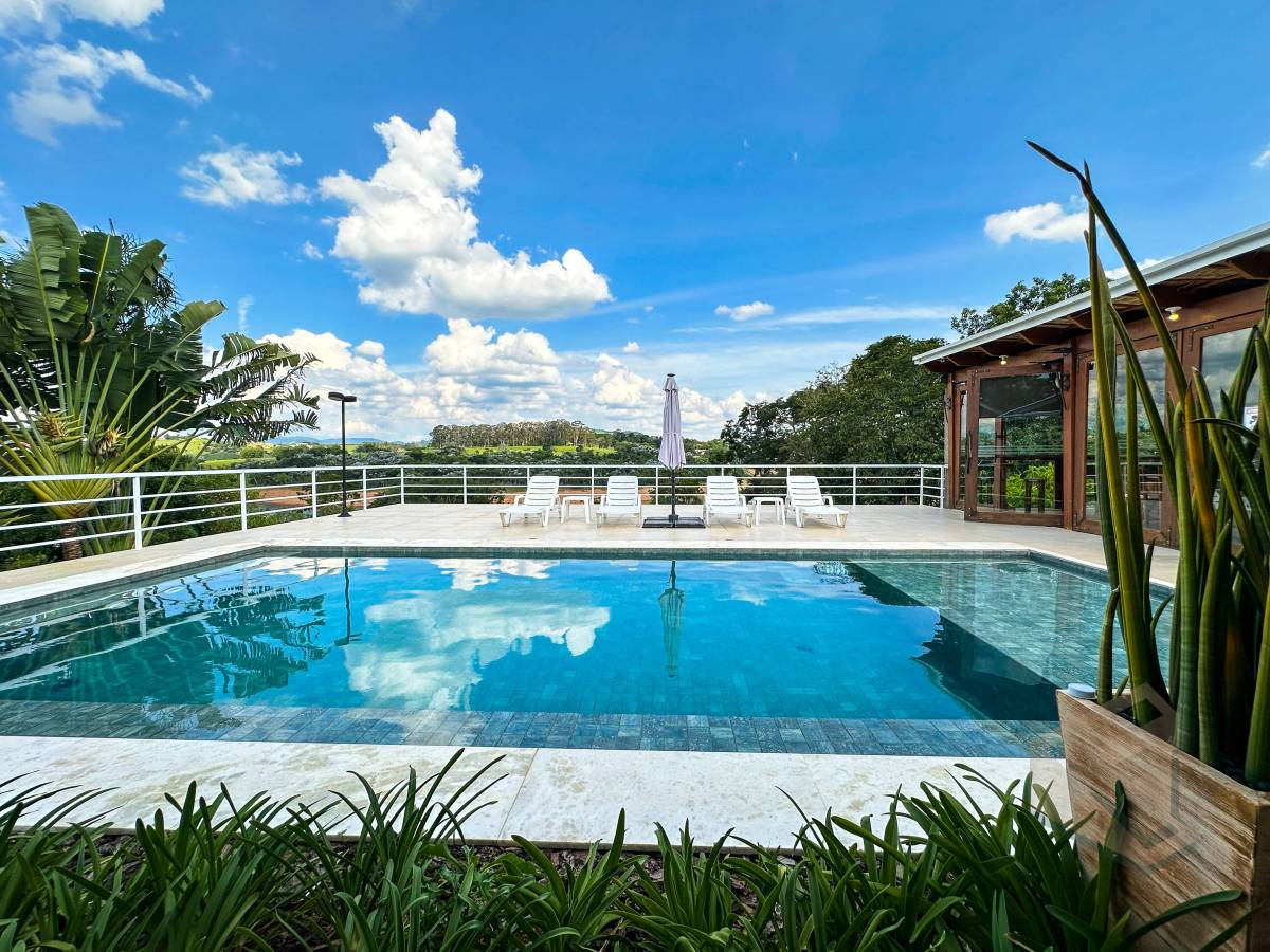 Casa de condomínio à venda com 8 quartos, 585m² - ,