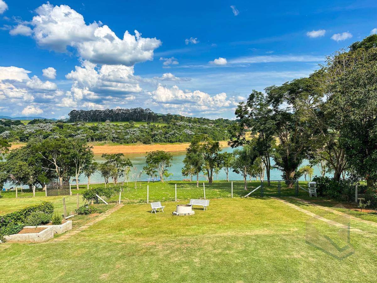 Casa de condomínio à venda com 8 quartos, 585m² - ,