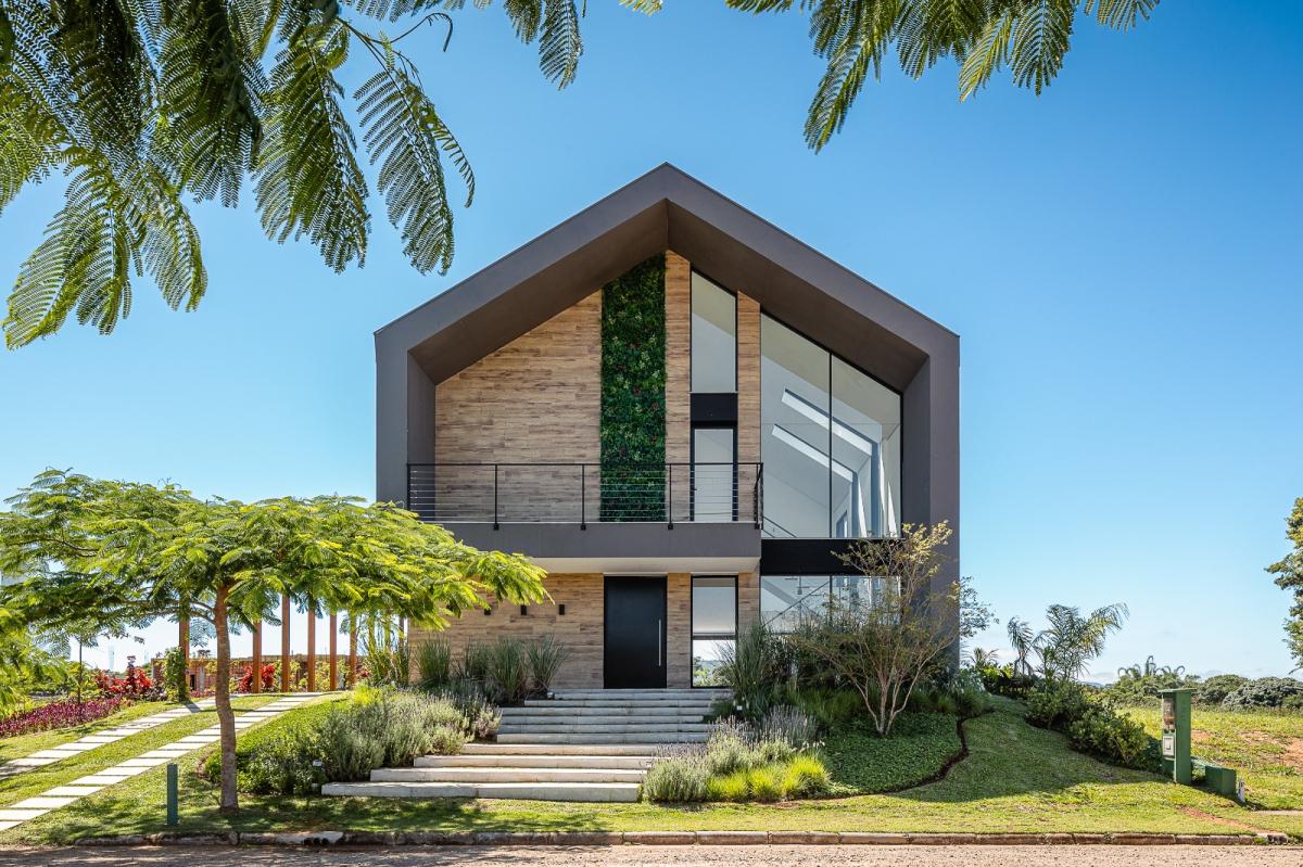  - Seja bem-vindo a uma joia de luxo e tranquilidade, a Casa Celeiro à beira da deslumbrante represa JaguarÍ, por Rafael Stenico.