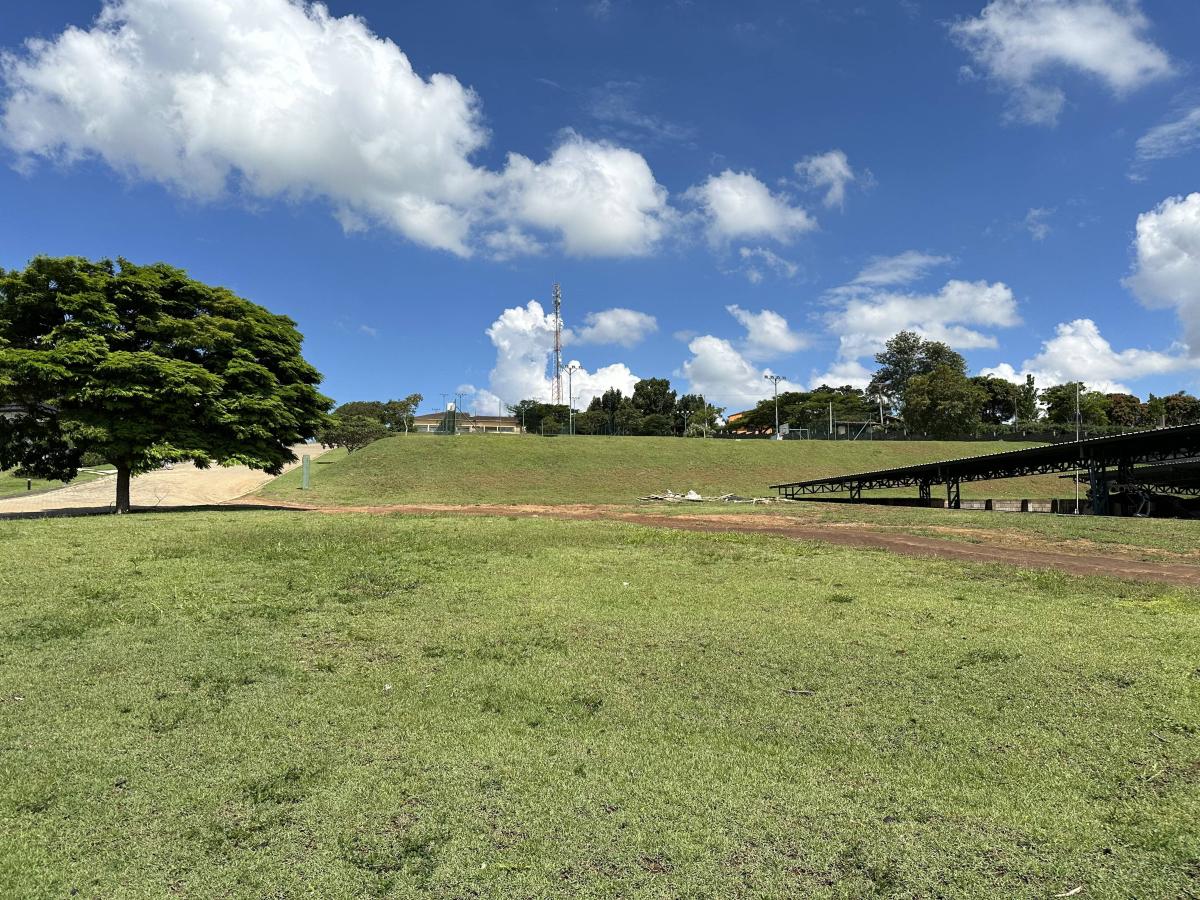  - Terreno de 1000 mts² com vista para água, montanha e ôr do Sol