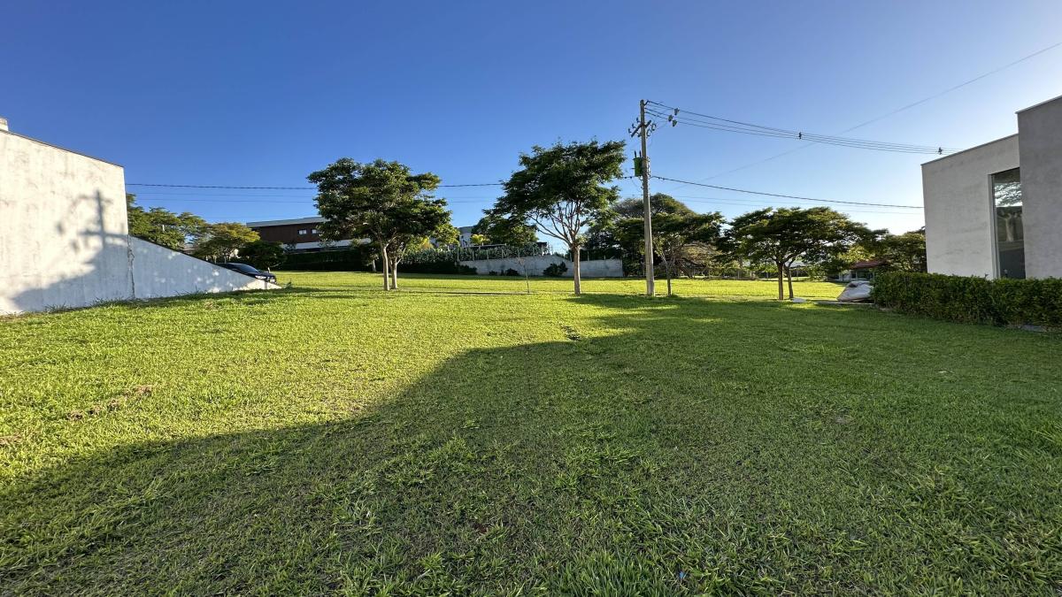 Terreno em Condomínio à venda, 1000m² - Centro,