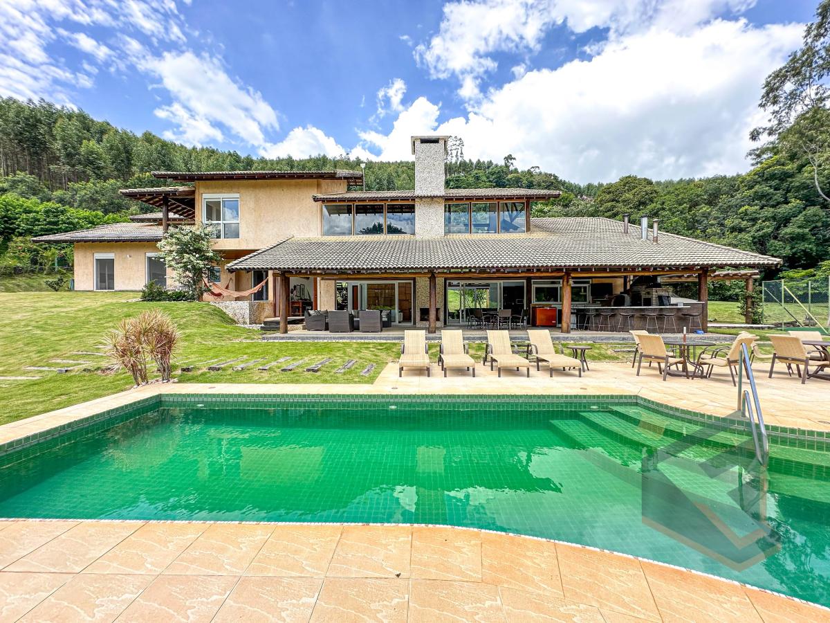 Viva o Luxo, o seu refúgio á beira da represa esta esperando você. Casa exclusiva, vista deslumbrante e terreno de 3800 mts² - FábioCangianellimóveis